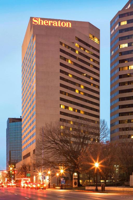 sheraton columbus_square_exterior